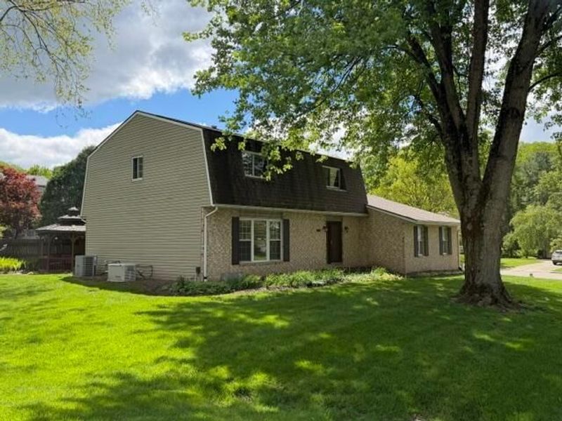 1806 Stonewall Drive , Newark, OH 43055 Photo 2