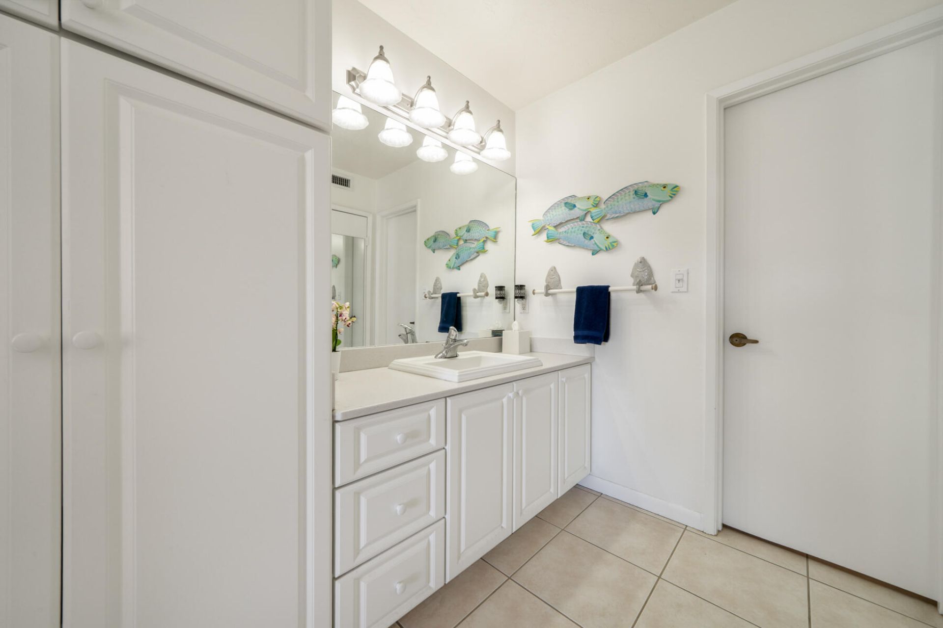79901 Overseas Highway, Unit 320, Islamorada, FL 33036 Photo