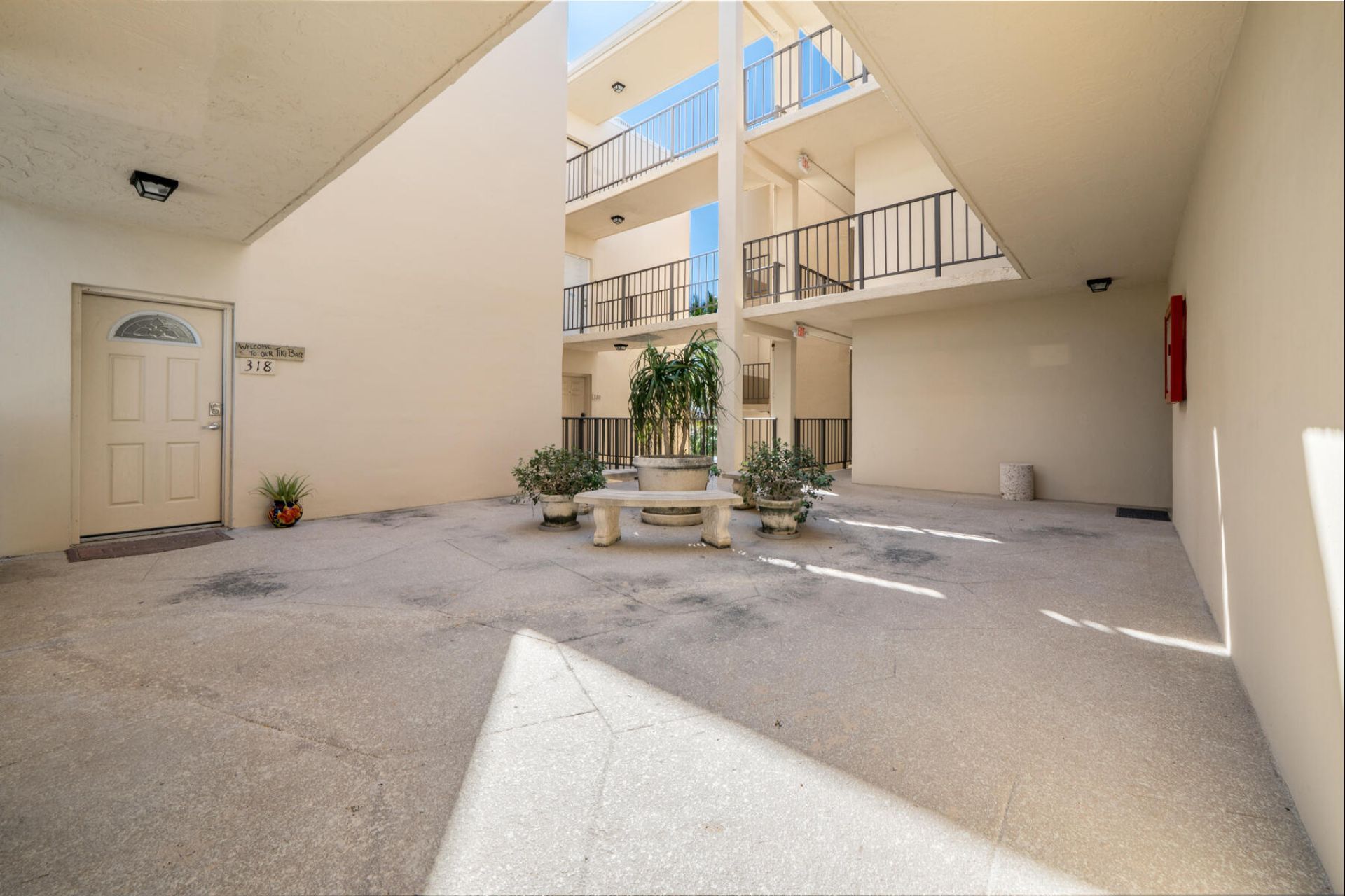 79901 Overseas Highway, Unit 320, Islamorada, FL 33036 Photo