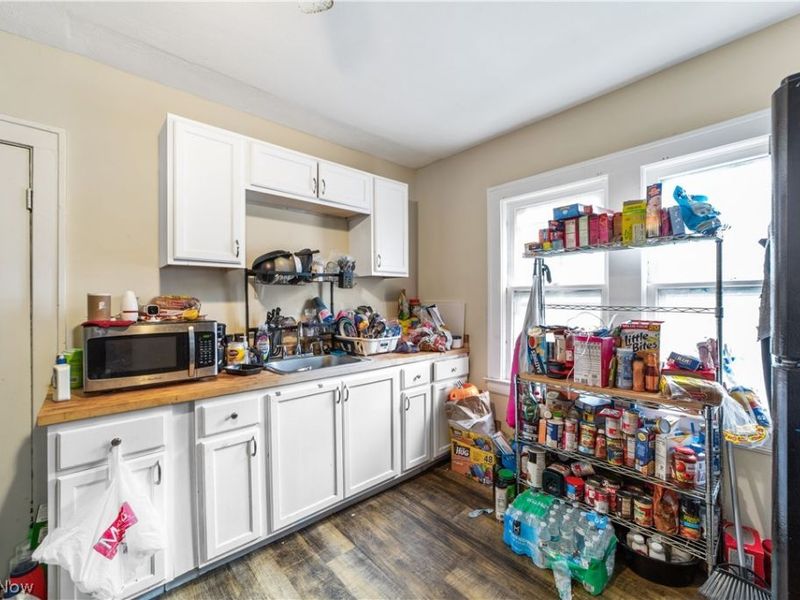3732 Mack Court , Cleveland, OH 44109 Photo 17