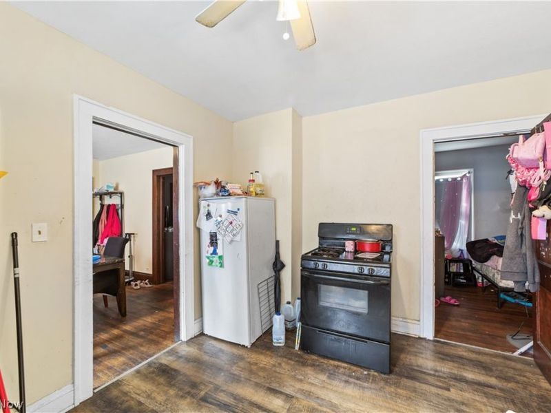 3732 Mack Court , Cleveland, OH 44109 Photo 18
