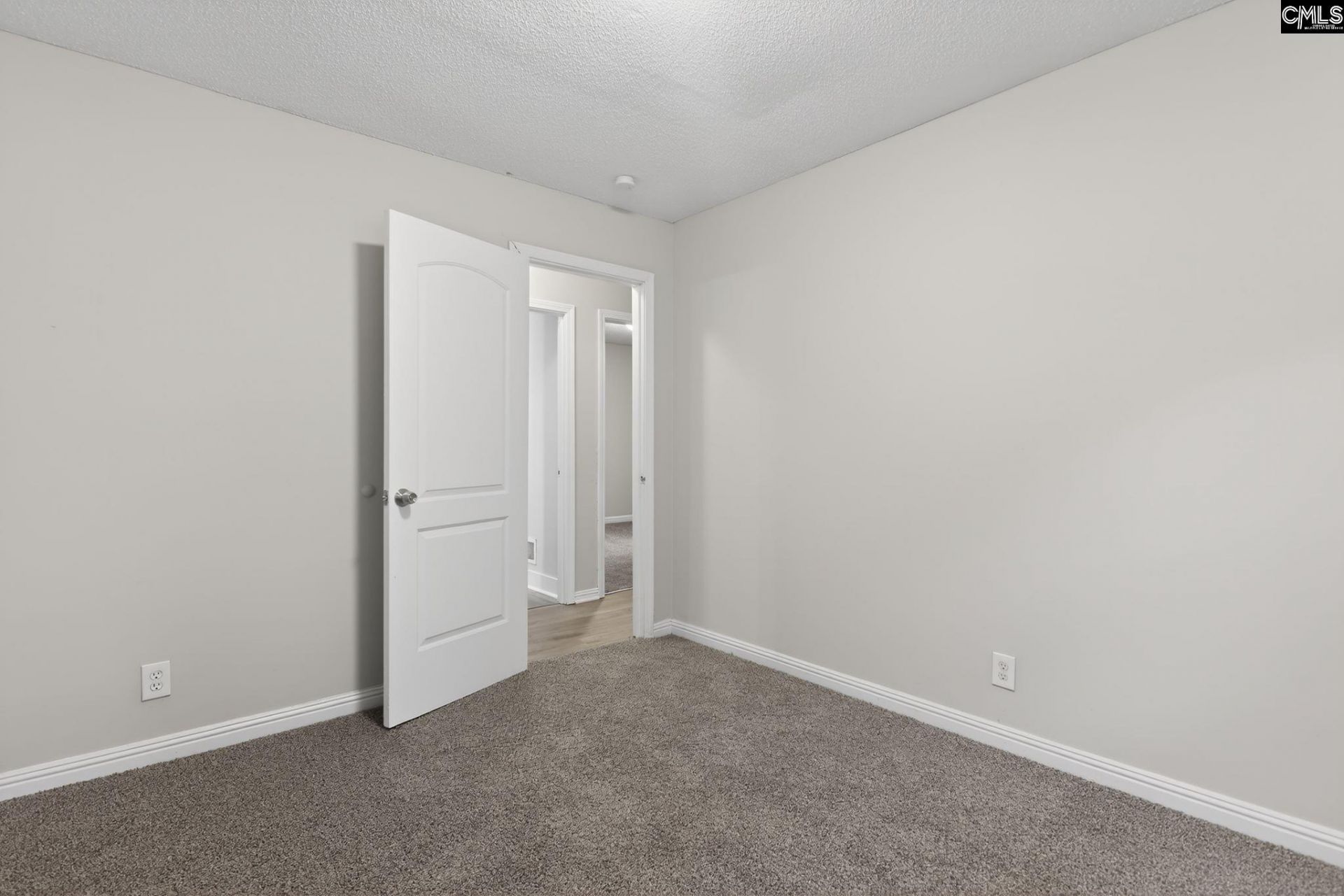 705 N Campanella Street Photo 10