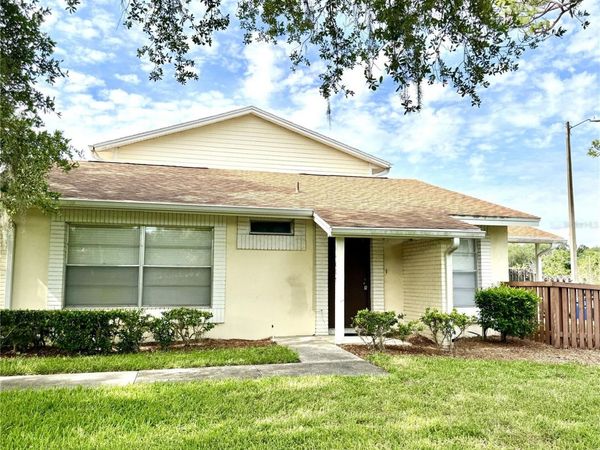 14607 PINE GLEN CIRCLE , LUTZ, FL 33559