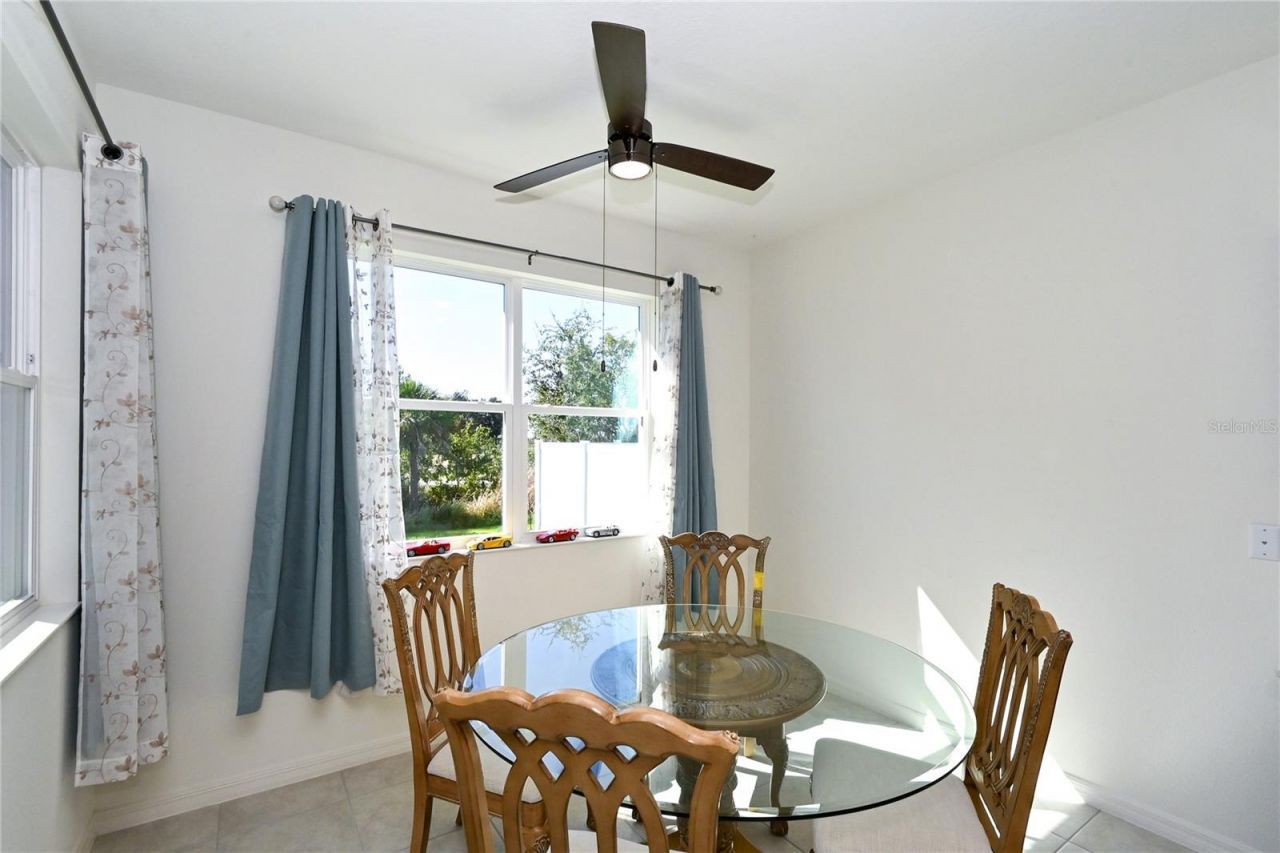 3551 74th Avenue Circle E, Sarasota, FL 34243 Photo