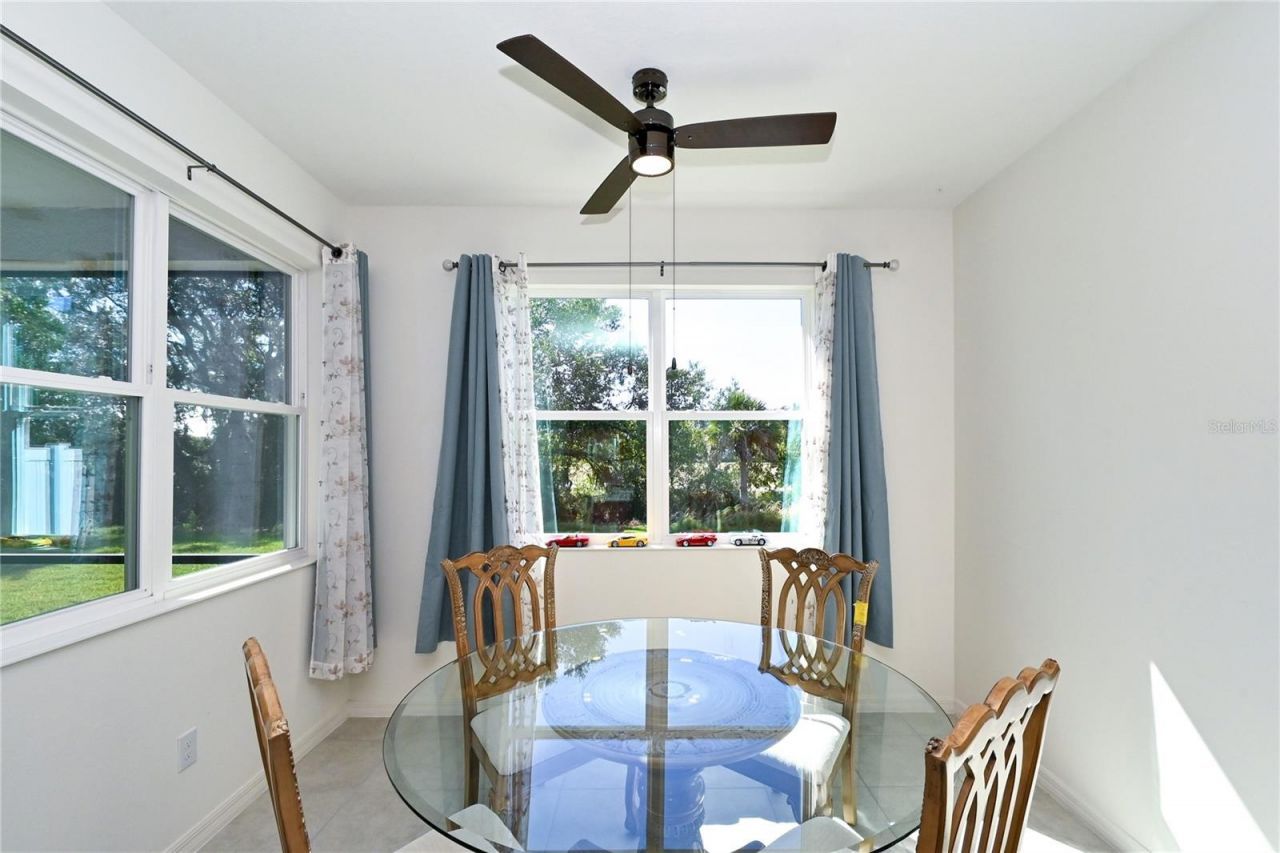 3551 74th Avenue Circle E, Sarasota, FL 34243 Photo