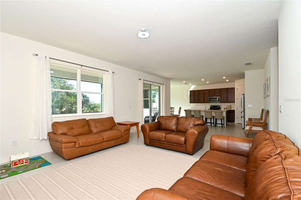 3551 74th Avenue Circle E, Sarasota, FL 34243 Photo