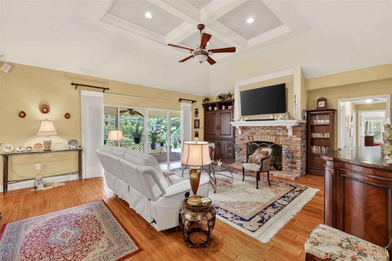 33746 Spring Drive, Leesburg, FL 34788 Photo