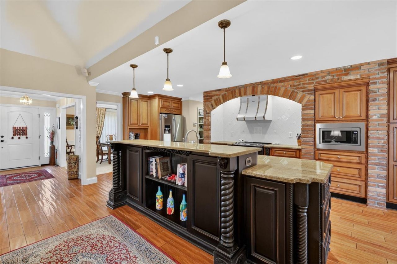 33746 Spring Drive, Leesburg, FL 34788 Photo