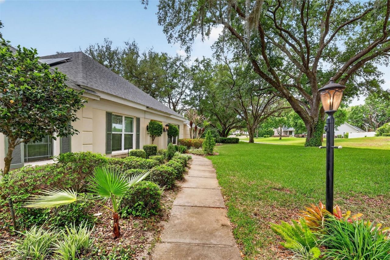 33746 Spring Drive, Leesburg, FL 34788 Photo
