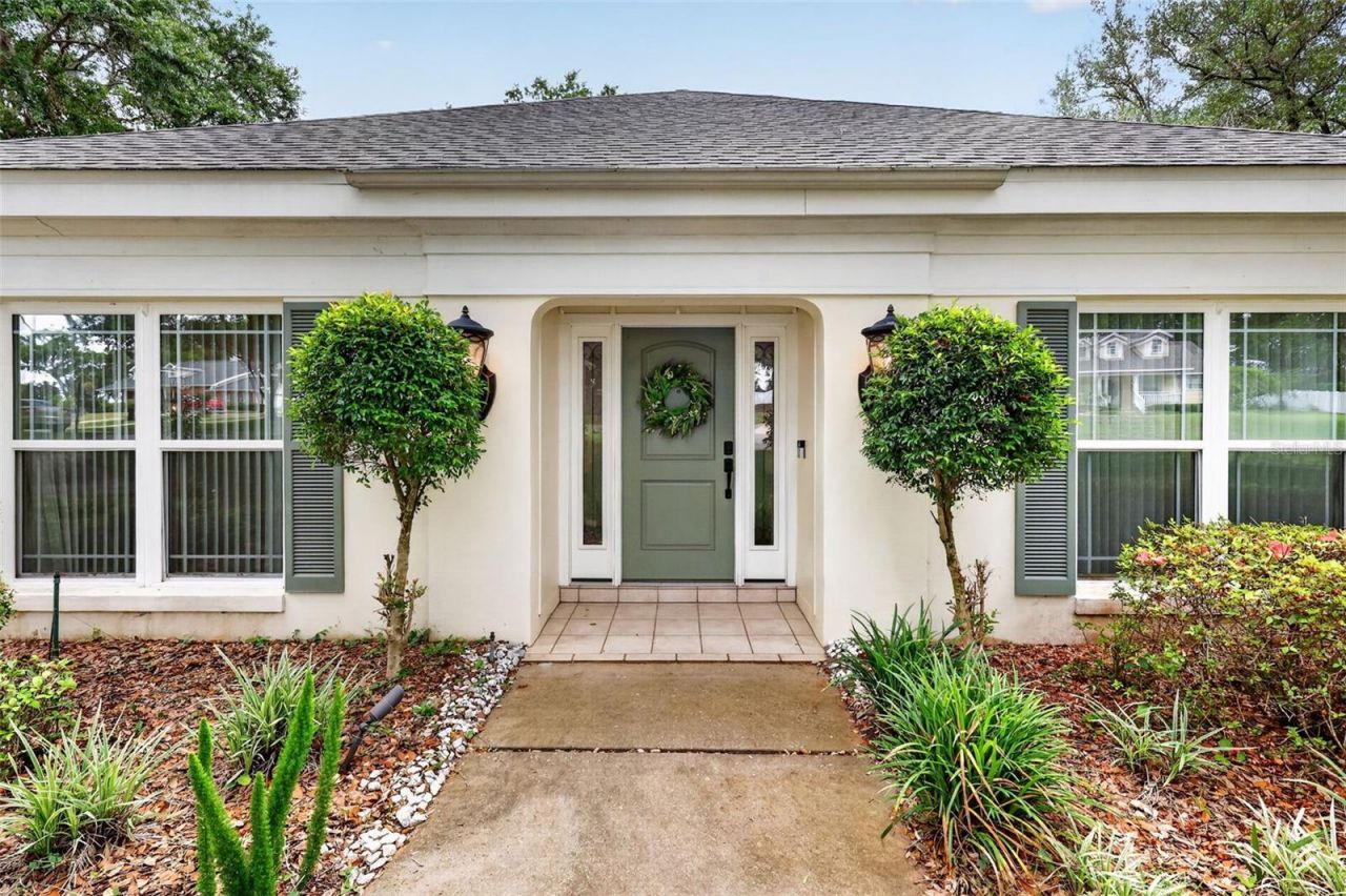 33746 Spring Drive, Leesburg, FL 34788 Photo