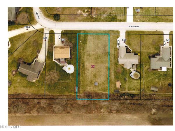 #56 Pleasant Drive , Fremont, OH 43420