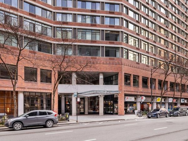 211 E Ohio Street , Unit 2004, Chicago, IL 60611