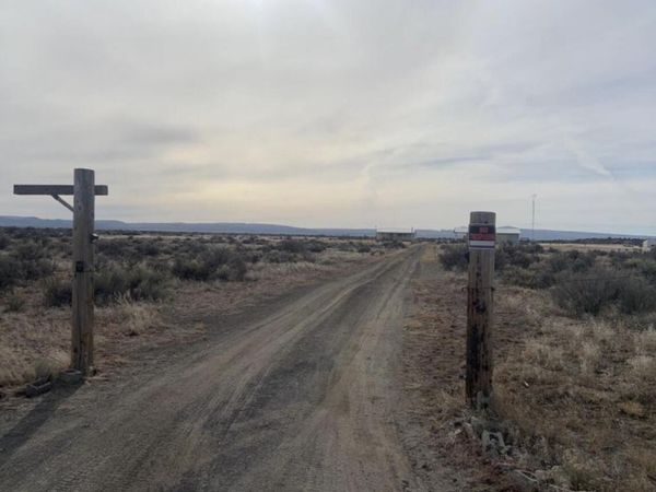 58269 Oil Dri, Christmas Valley, OR 97641