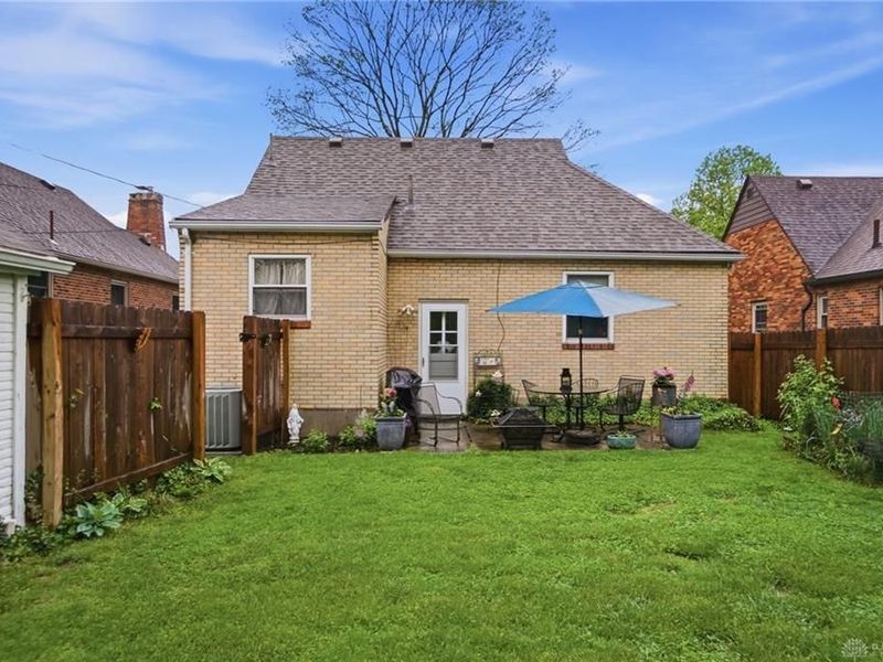 225 Cushing Avenue, Kettering, OH 45429 Photo 2
