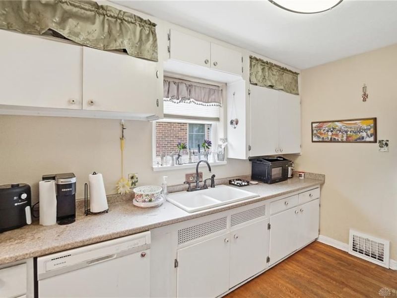 225 Cushing Avenue, Kettering, OH 45429 Photo 5