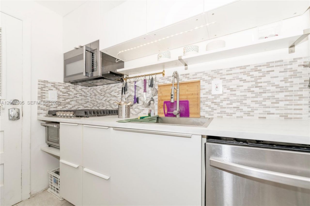 Please Call For Address, Unit 204, Miami Beach, FL 33139 Photo