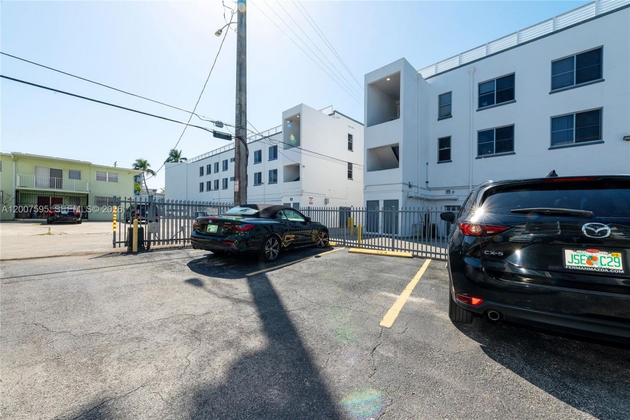 Please Call For Address, Unit 204, Miami Beach, FL 33139 Photo