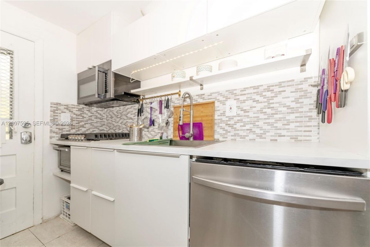 Please Call For Address, Unit 204, Miami Beach, FL 33139 Photo