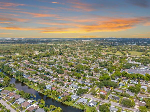 5051 SW 93rd Ave , Cooper City, FL 33328