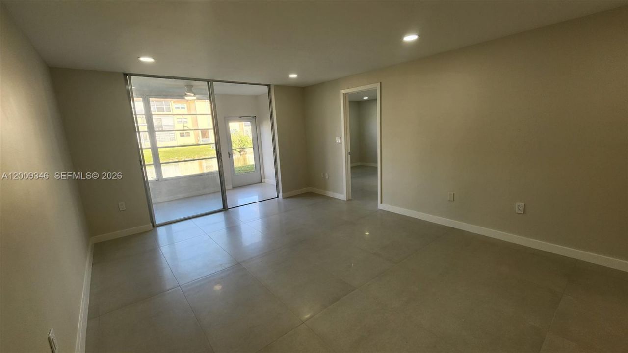 2711 N Pine Island Rd , Unit 112, Sunrise, FL 33322 Photo