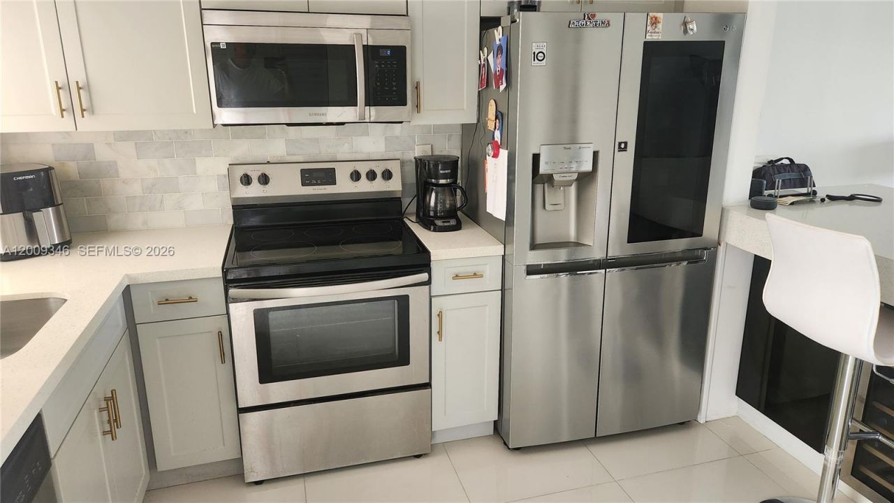 2711 N Pine Island Rd , Unit 112, Sunrise, FL 33322 Photo