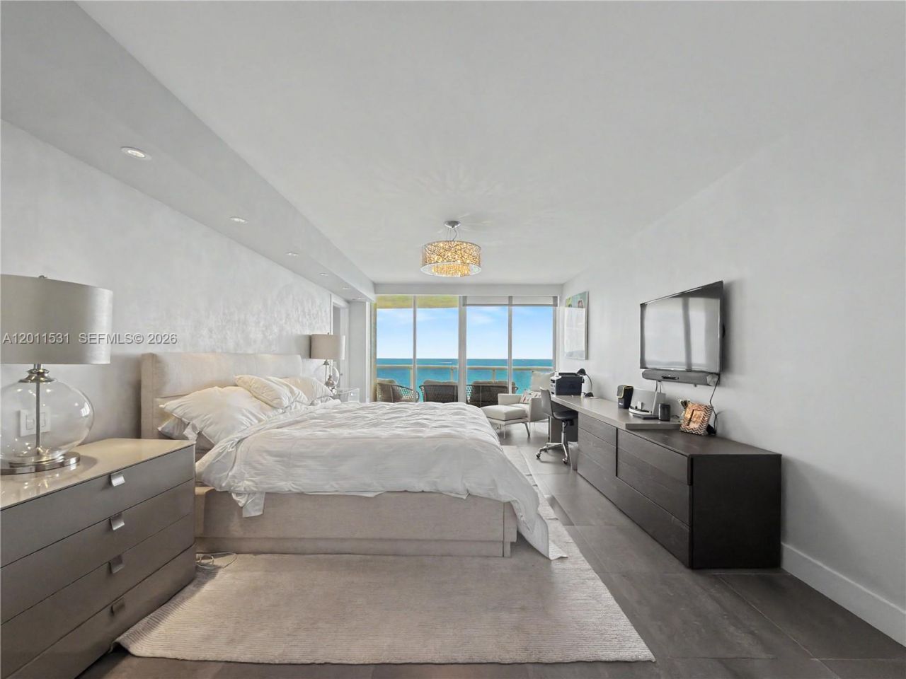 17555 Collins Ave, Unit 2501, Sunny Isles Beach, FL 33160 Photo