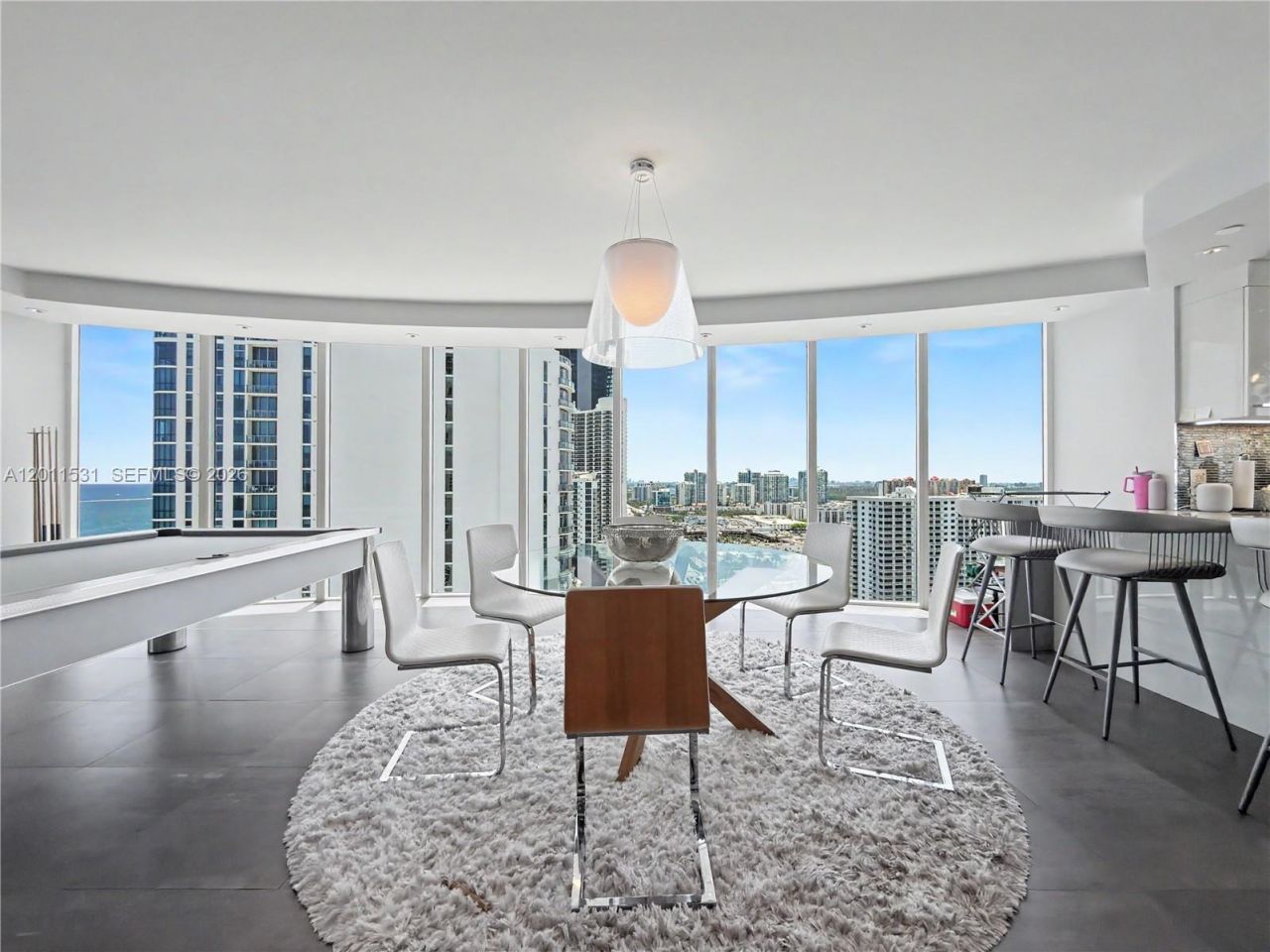 17555 Collins Ave, Unit 2501, Sunny Isles Beach, FL 33160 Photo