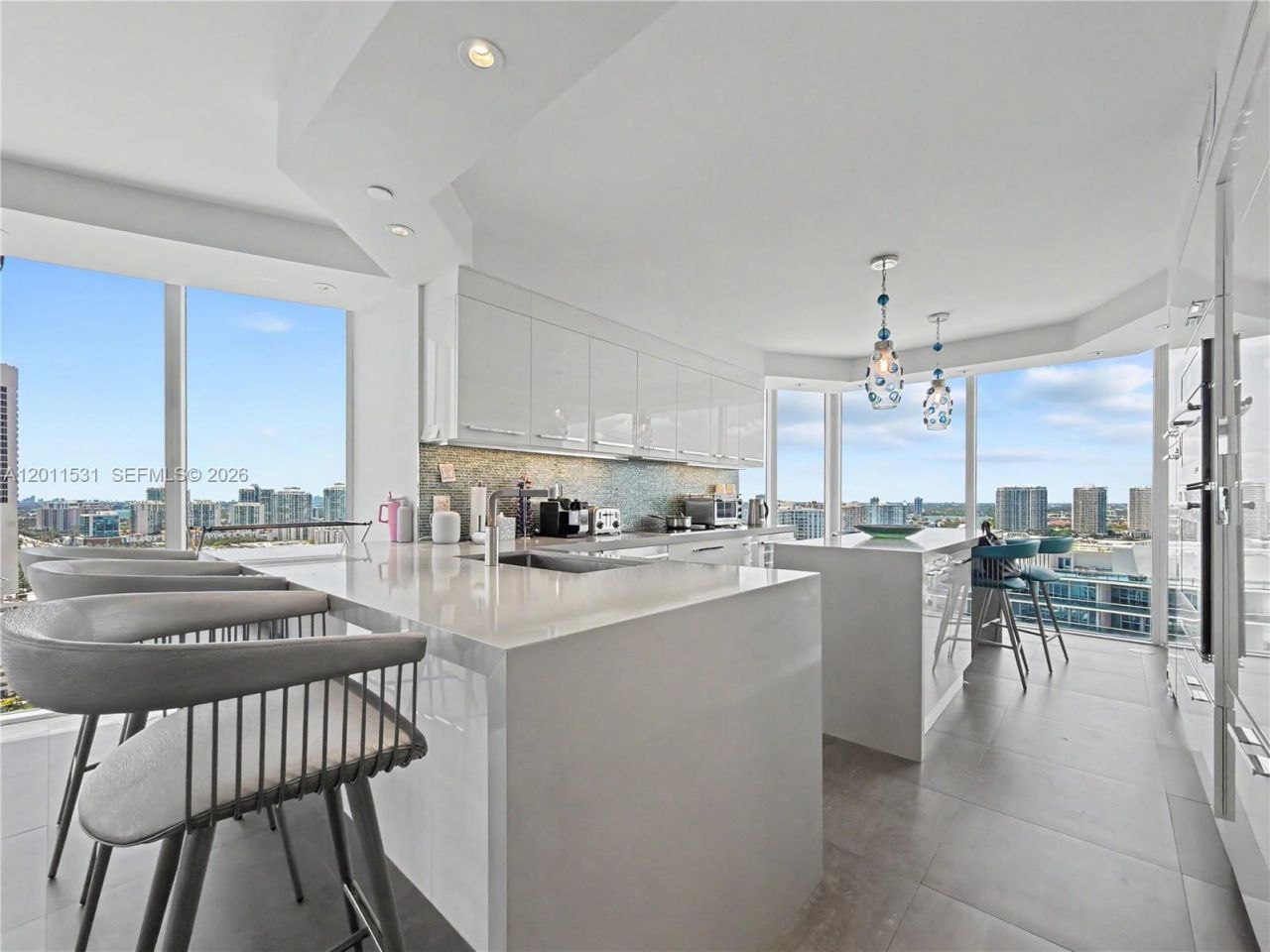 17555 Collins Ave, Unit 2501, Sunny Isles Beach, FL 33160 Photo