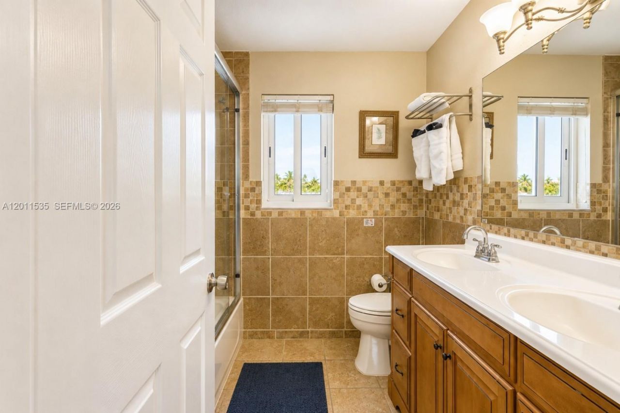 1660 NE 25th Ave, Pompano Beach, FL 33062 Photo