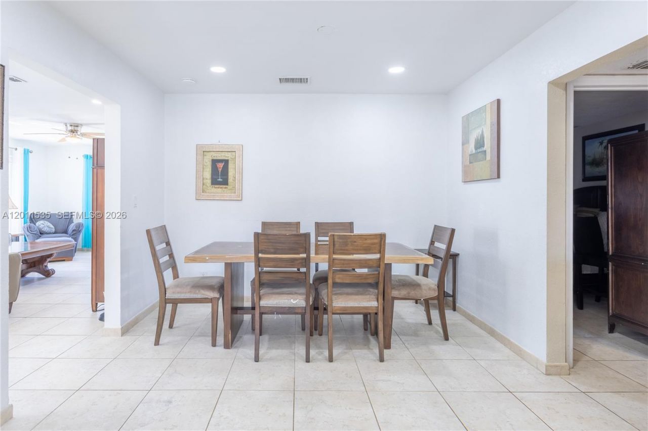 1660 NE 25th Ave, Pompano Beach, FL 33062 Photo