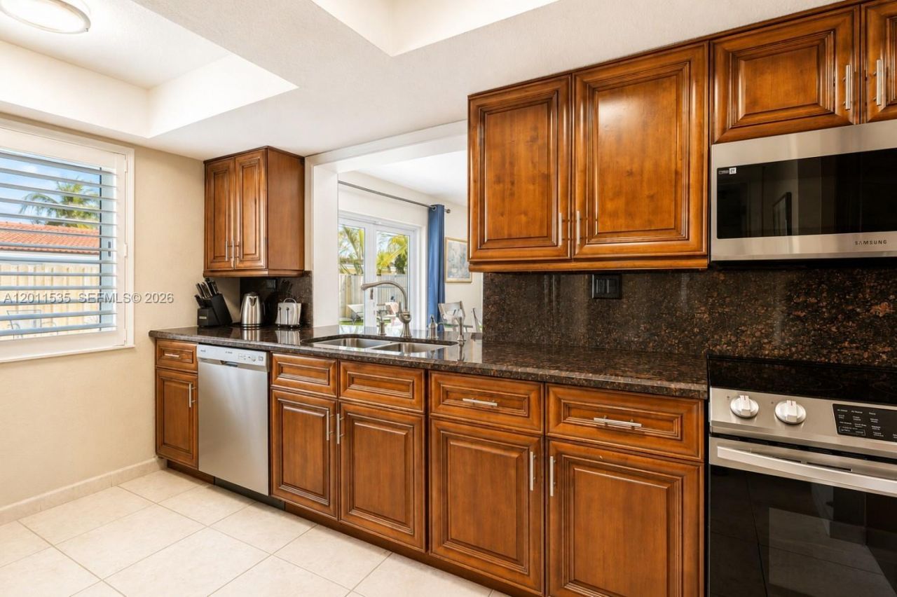 1660 NE 25th Ave, Pompano Beach, FL 33062 Photo