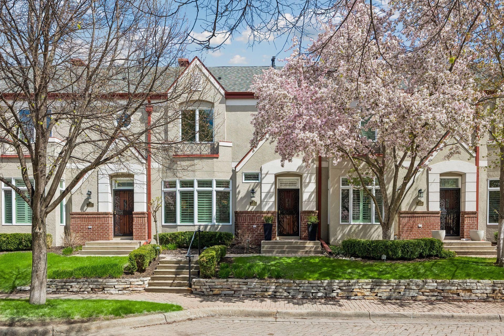 513 Coventry Lane , Edina, MN 55435