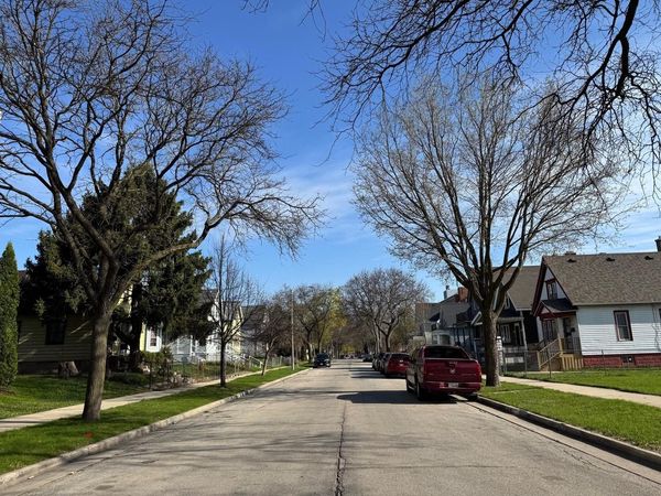 2724 BUFFUM STREET, Milwaukee, WI 53212