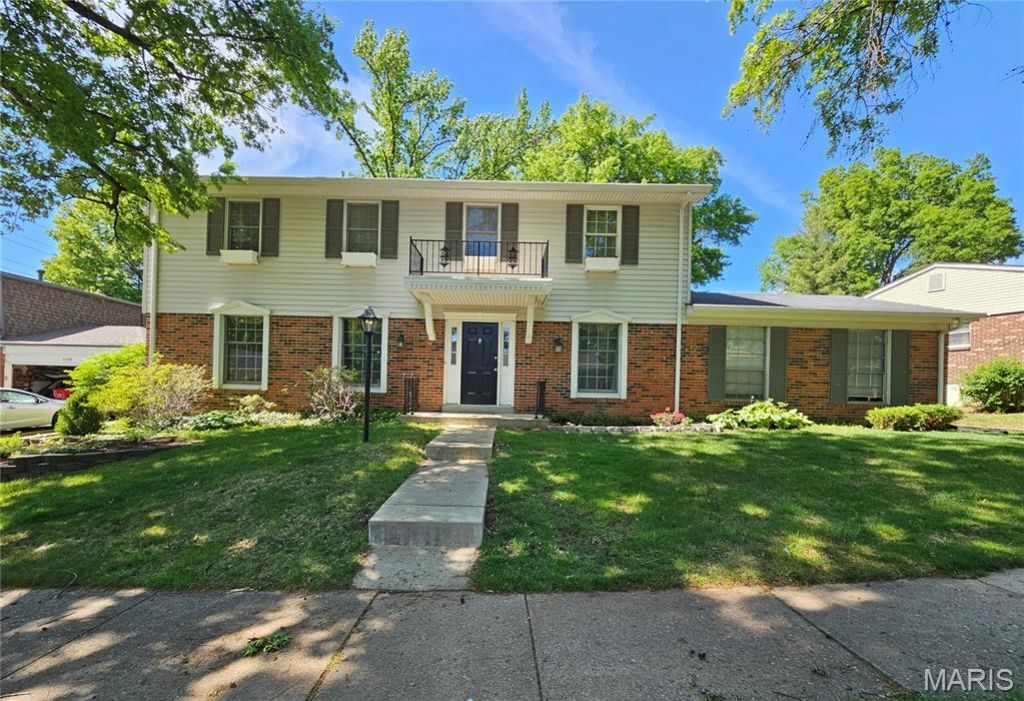 1294 Pinrun Drive, Ballwin, MO 63011 Main Photo