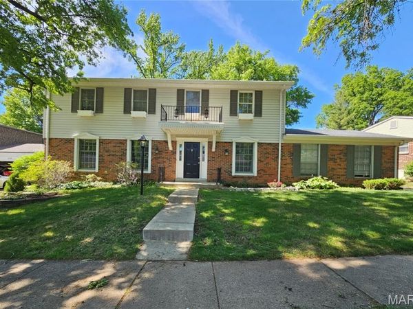 1294 Pinrun Drive, Ballwin, MO 63011