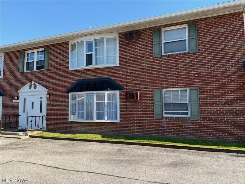31622 N Marginal Drive , Unit B-105, Willowick, OH 44095 Photo 1