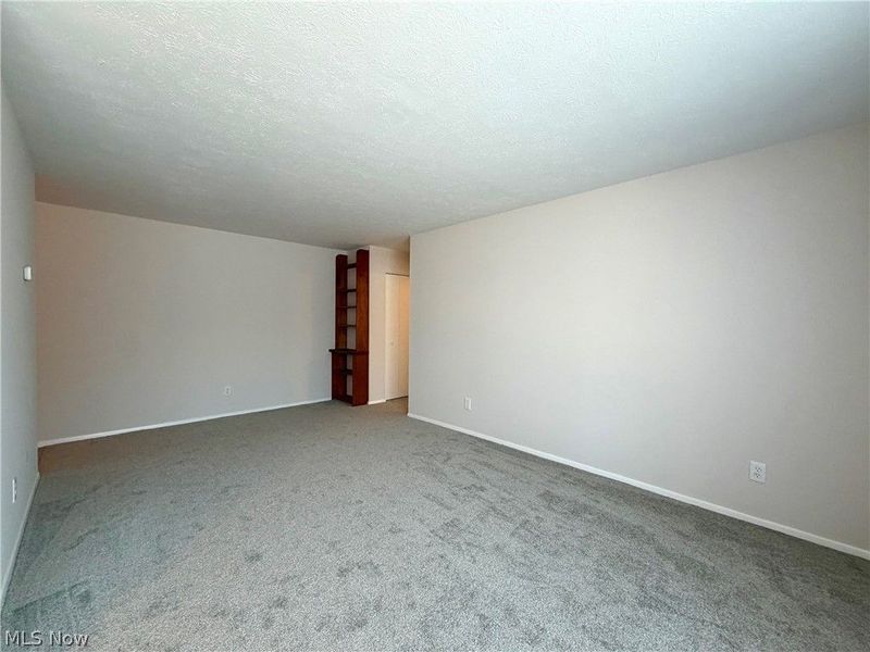 31622 N Marginal Drive , Unit B-105, Willowick, OH 44095 Photo 9