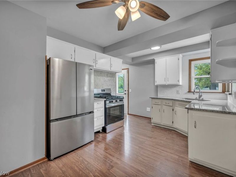 2124 Eaton Drive , Avon, OH 44011 Photo 12