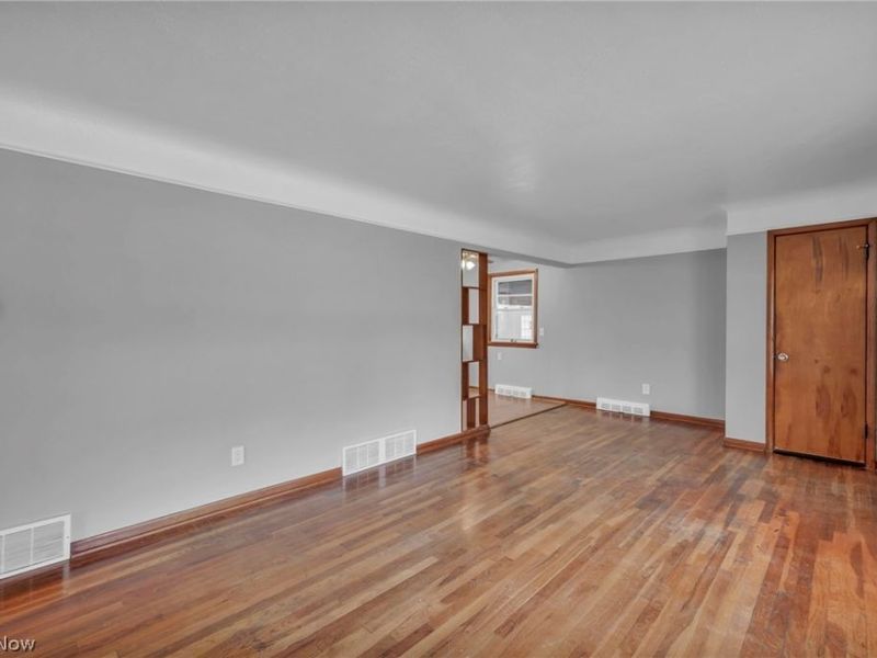 2124 Eaton Drive , Avon, OH 44011 Photo 9