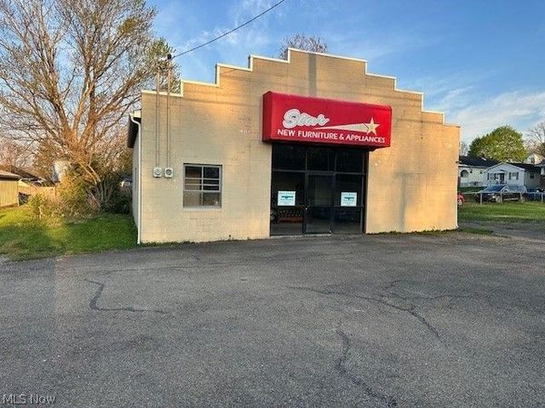 711 Pine Street, Zanesville, OH 43701