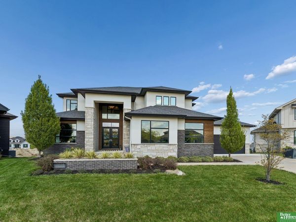 10208 S 183rd Avenue Circle, Omaha, NE 68136
