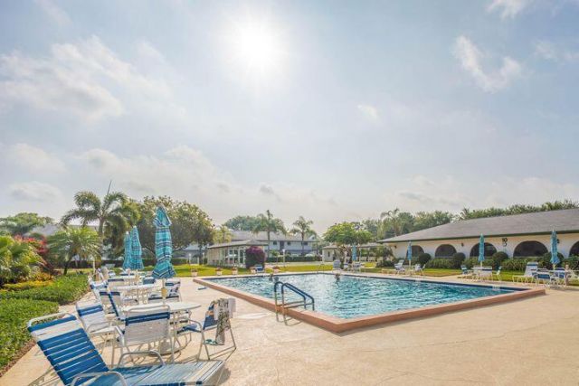 11 Westwood Avenue, Unit 103a, Tequesta, FL 33469 Photo