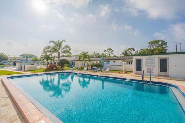 11 Westwood Avenue, Unit 103a, Tequesta, FL 33469 Photo