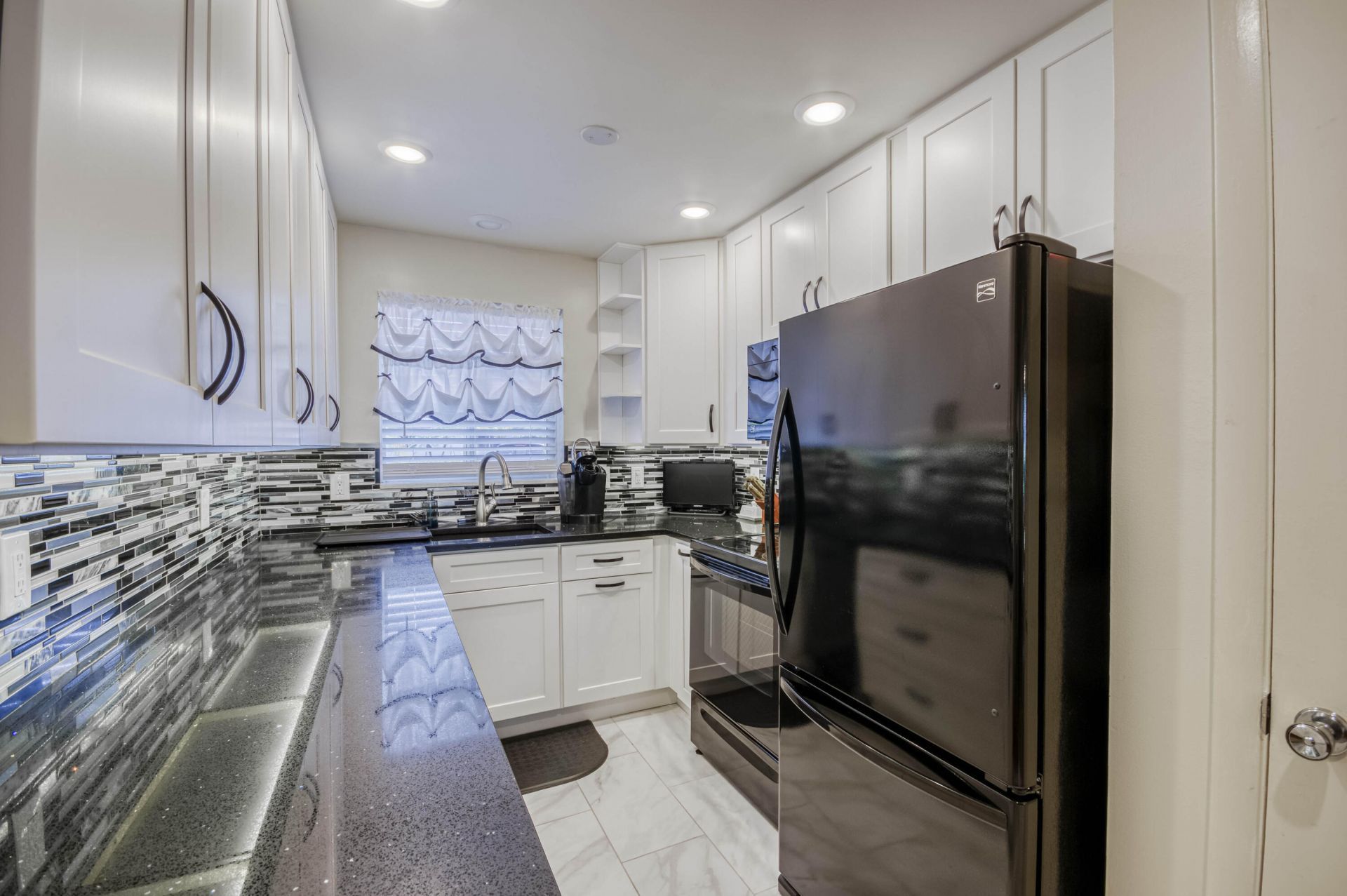 11 Westwood Avenue, Unit 103a, Tequesta, FL 33469 Photo