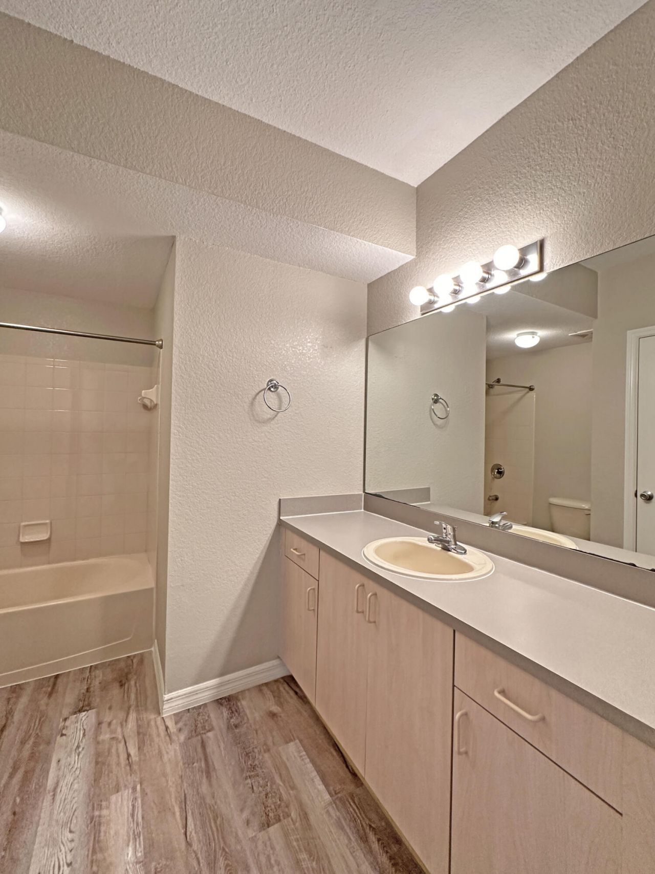 128 SW Peacock Boulevard, Unit 103, Port Saint Lucie, FL 34986 Photo