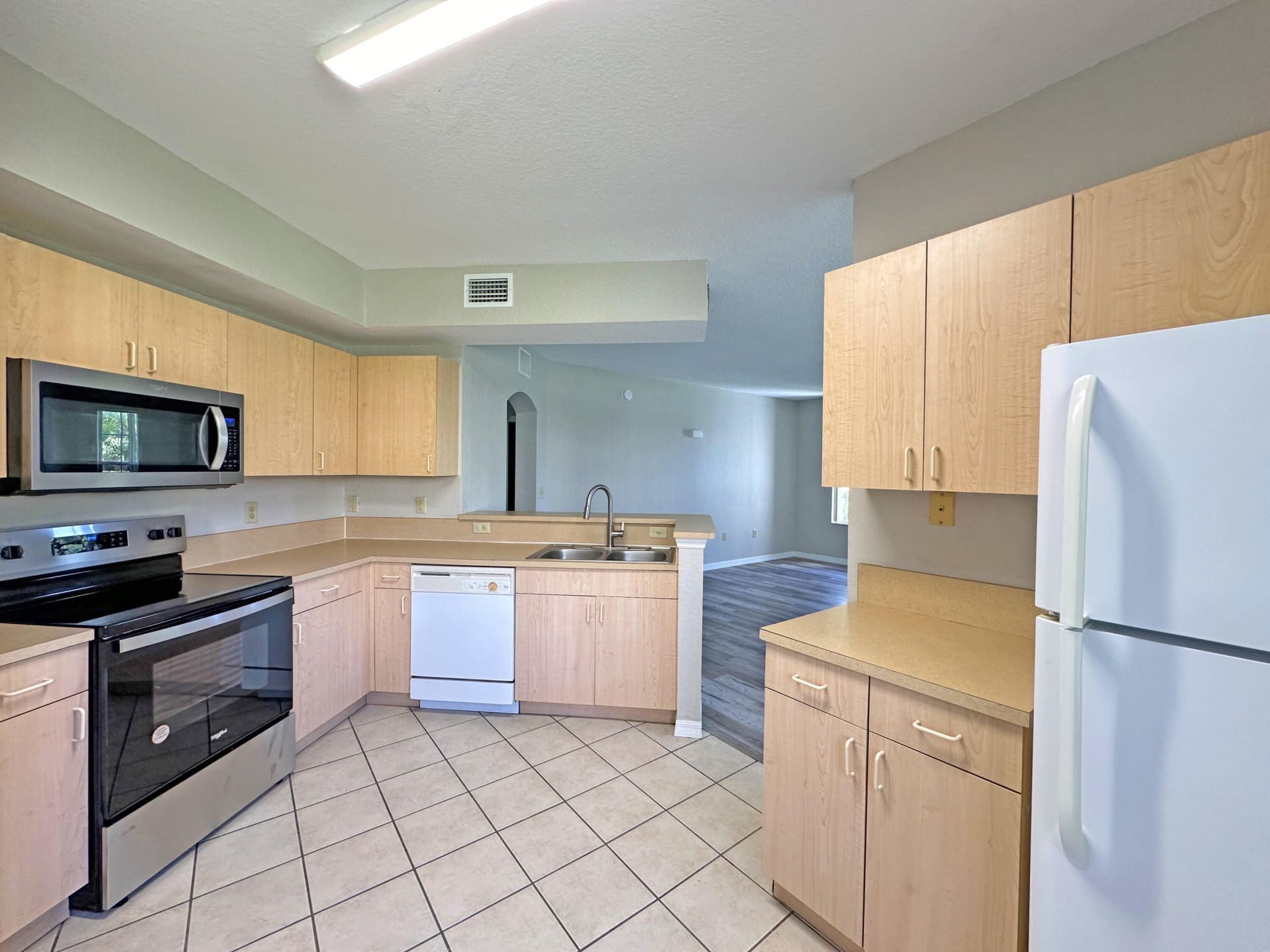 128 SW Peacock Boulevard, Unit 103, Port Saint Lucie, FL 34986 Photo