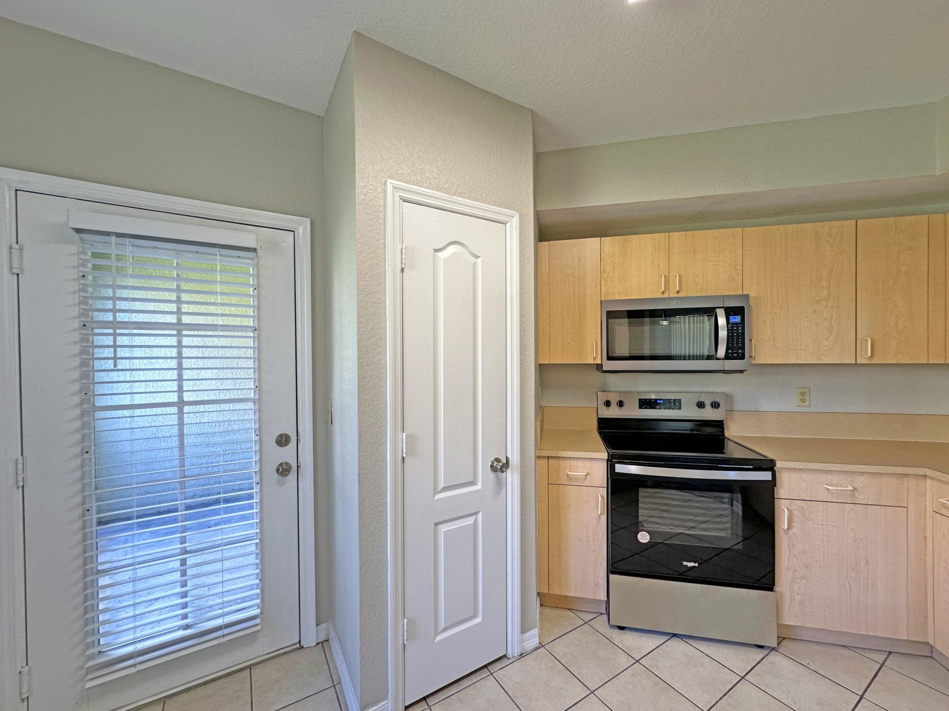 128 SW Peacock Boulevard, Unit 103, Port Saint Lucie, FL 34986 Photo