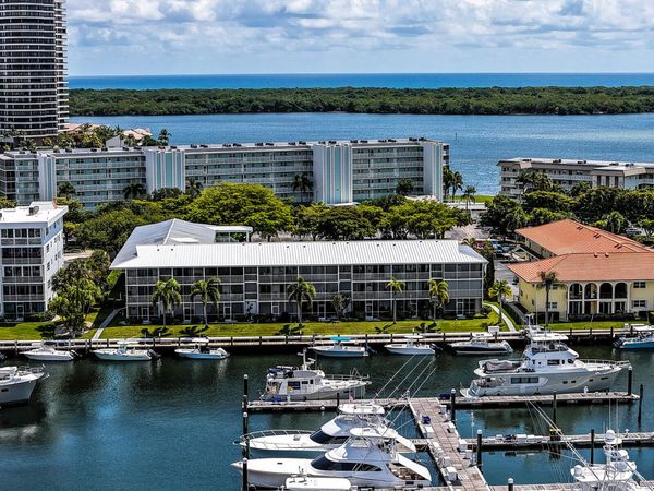 37 Yacht Club Drive, Unit 202, North Palm Beach, FL 33408