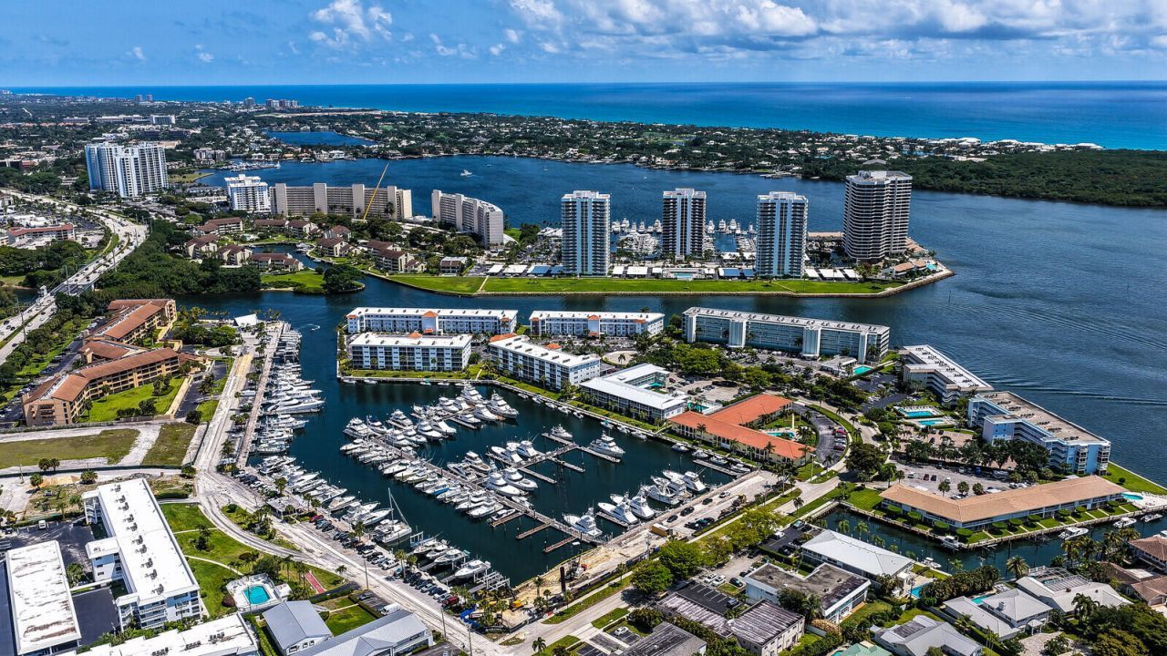 37 Yacht Club Drive, Unit 202, North Palm Beach, FL 33408 Photo