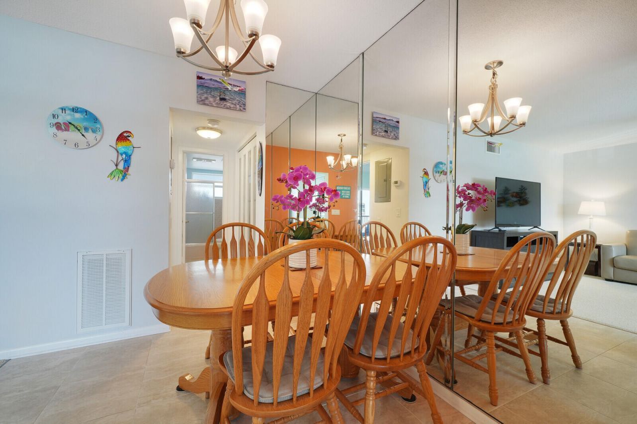 37 Yacht Club Drive, Unit 202, North Palm Beach, FL 33408 Photo
